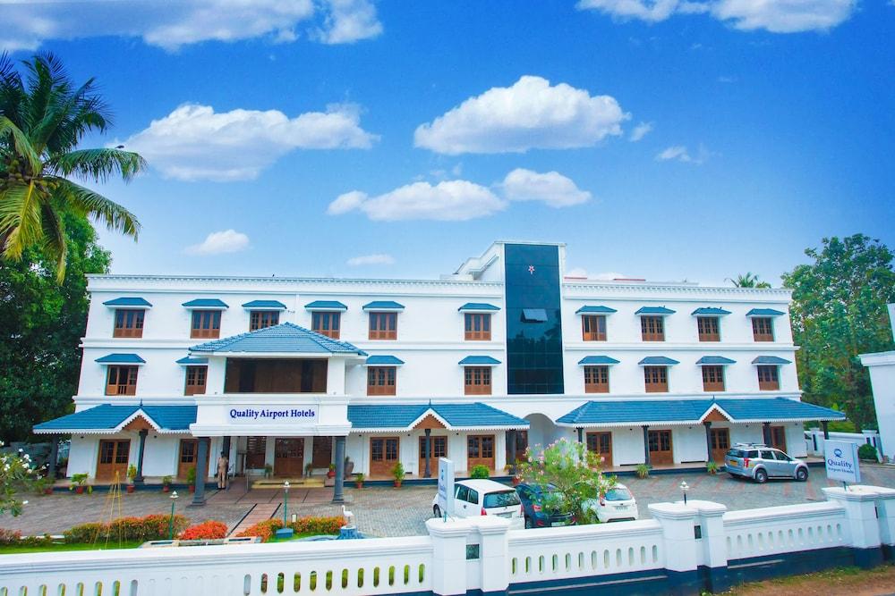 Quality Airport Hotels Недумбассері Екстер'єр фото