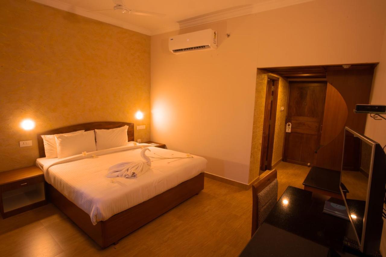 Quality Airport Hotels Недумбассері Екстер'єр фото