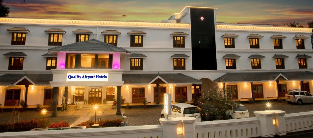 Quality Airport Hotels Недумбассері Екстер'єр фото
