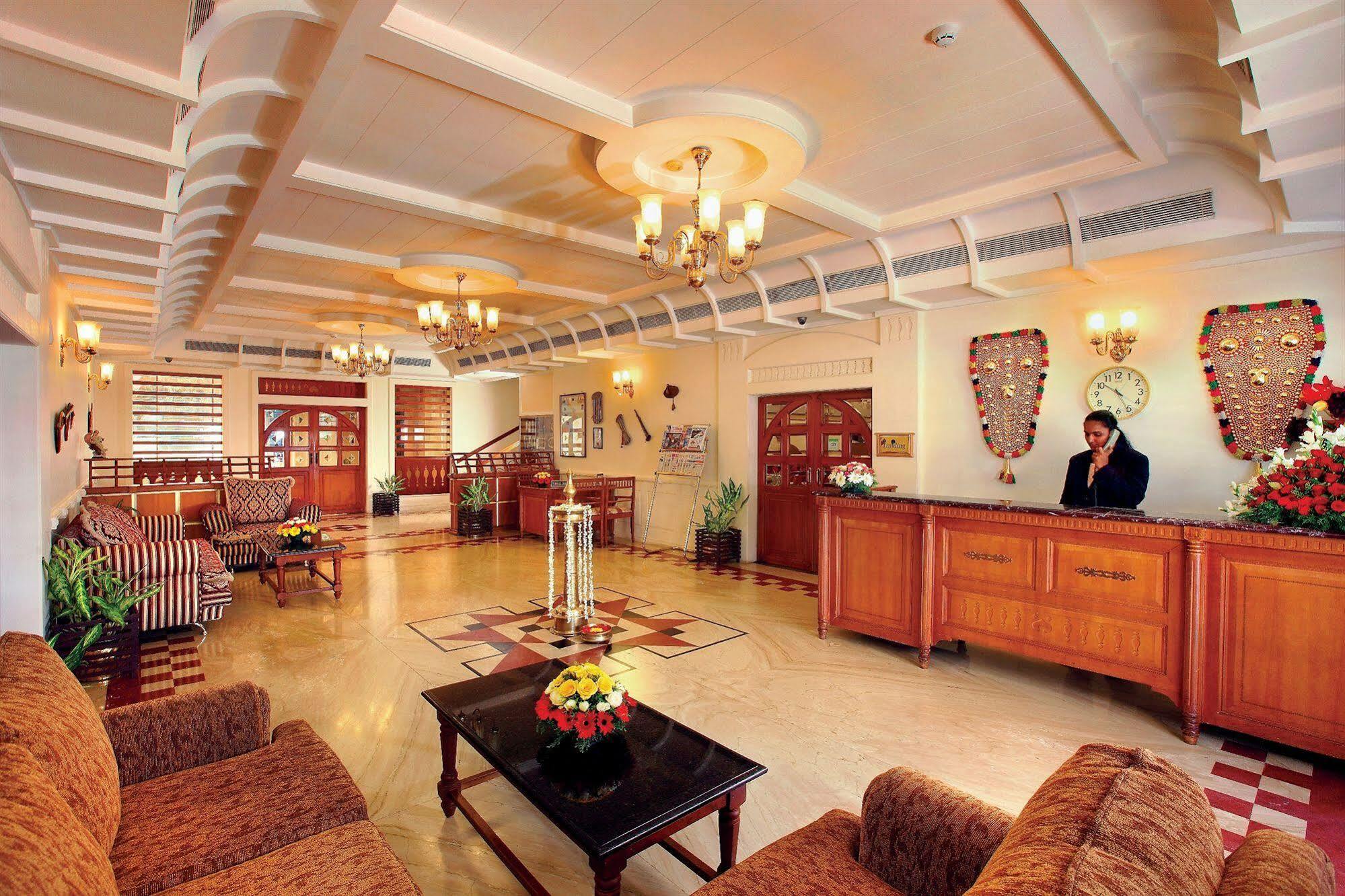 Quality Airport Hotels Недумбассері Екстер'єр фото